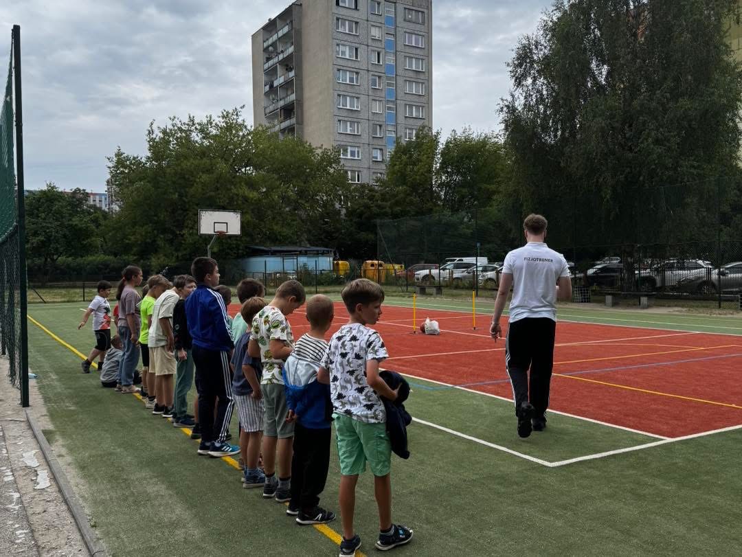 Zajęcia ruchowe prowadzone w grupie